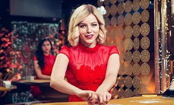 Đại diện hỗ trợ khách hàng 24/7